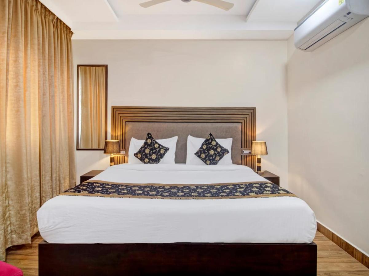The Superb Hotel Pvt Ltd Hyderabad Bagian luar foto